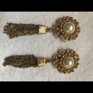 Nina Ricci Vintage Gold fringe Earrings